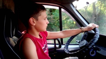 В Германии 12-летний мальчик угнал машину, чтобы навестить бабушку