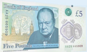 В Британии выпустили пластиковую пятифунтовую купюру с Черчиллем