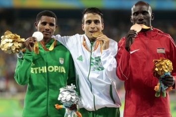 Паралимпийцы пробежали 1500 метров быстрее олимпийского чемпиона
