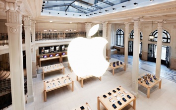 ФАС отложила рассмотрение дела против Apple по ценам на iPhone