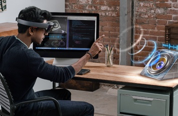 Что общего между HoloLens, Oculus Rift, HTC Viva и первым Apple Macintosh