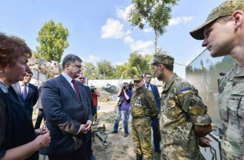 Президент Украины побывал в Музее АТО в Днепре