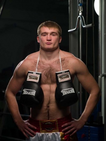 Боксер из Кривого Рога одержал уверенную победу над сербским спортсменом