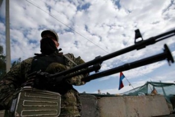 Боевики "ЛНР" шесть раз за ночь открывали огонь по Ноаозванковке и Попасной