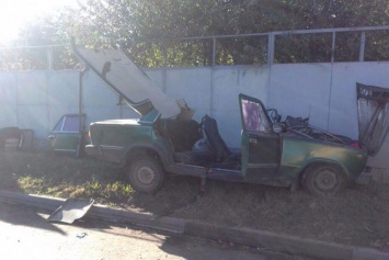 ДТП в центре Полтавы: автомобилю срезало крышу (фото)