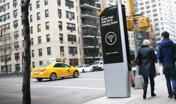 Из-за бездомных в Нью-Йорке закроют доступ к интернету в специальных киосках