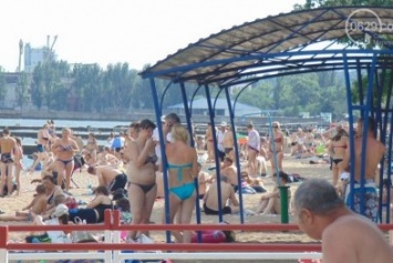 В Мариуполе официально закрылся пляжный сезон