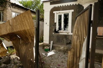 В результате обстрела Макеевки боевиками свыше 40 домов получили повреждения (ФОТО)