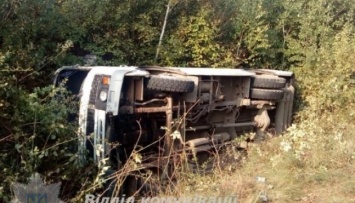 На Закарпатье влетел в кювет пассажирский автобус