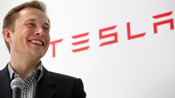 Tesla раскусила мошенника, выдававшего себя за их основателя
