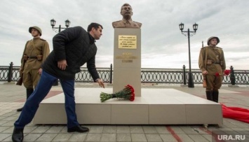 Бюст Сталина в Сургуте установили возле будущего памятника его жертвам