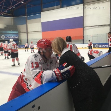 Дана Борисова поддержала возлюбленного на матче