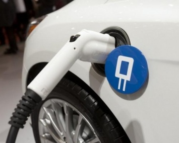 BMW и Volkswagen создали сеть станций быстрой зарядки электрокаров в США