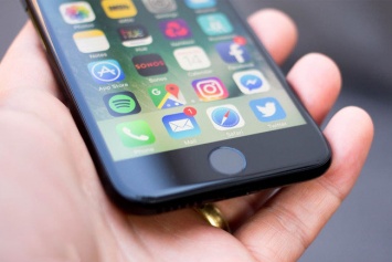 Apple отказалась от использования сапфира в iPhone 7 - кнопка Home и камера защищены обычным стеклом