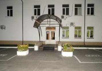 В Киеве вооруженная банда ворвалась в офис, но не смогла открыть дверь к сейфу (фото)