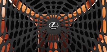 Lexus покажет в Париже кресло-паутину