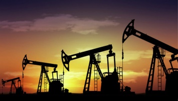 Цены на нефть падают на ожиданиях статистики из США