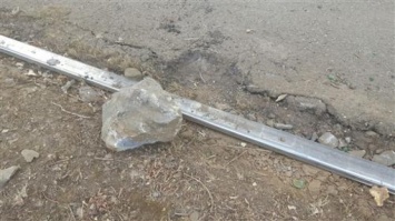 В Одессе оставленный на рельсах камень нарушил движение трамваев