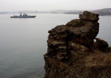 Военные корабли РФ и КНР отработали совместные действия по отражению ракетных ударов