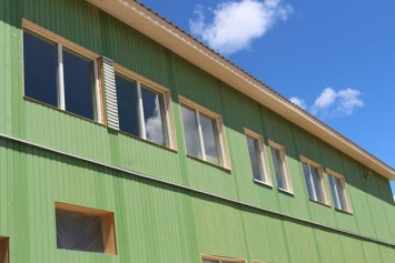 В Херсонской области открыли первую в стране «зеленую» школу, обеспечиваемую солнечной энергией