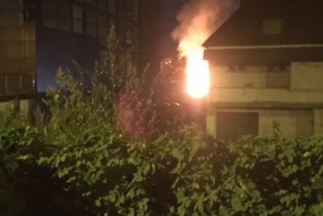 На Клочковской ночной пожар: горел строительный вагон (ФОТО)