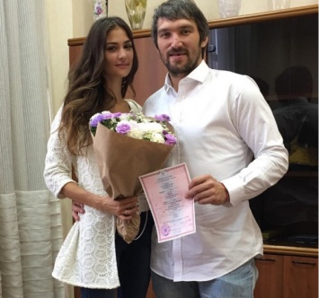 Анастасия Шубская поздравила мужа Овечкина с днем рождения