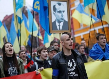 "Сдохнешь или эмигрируешь": Киевские СМИ пропагандируют новый подход к русскоязычным
