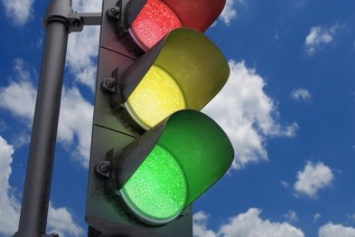 Павлоградцы требуют установить светофор в районе автопарка