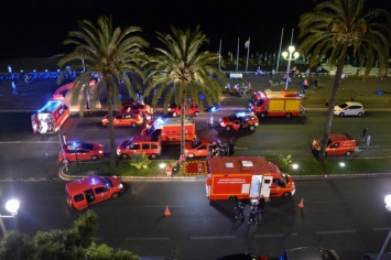Во Франции арестовали 8 человек по подозрению в причастности к теракту в Ницце