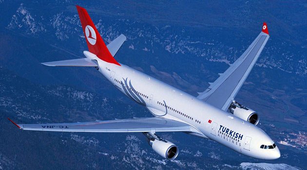 Летевший из Турции самолет сел в Ростове из-за маленького пассажира