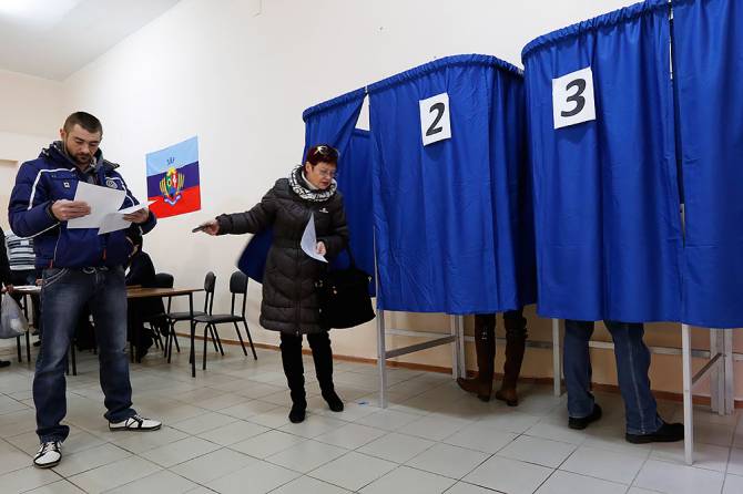 Выборы на Донбассе должны пройти по украинским законам