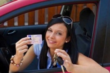 В Украине введут водительские удостоверения нового образца