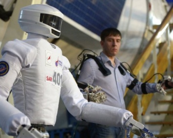 На МКС к 2020 году доставят космонавта-робота