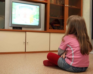 Ученые: Просмотр телевизора убивает творческий потенциал в детях