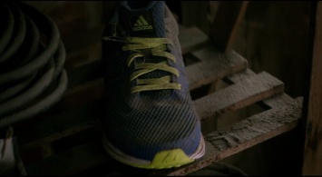 Adidas выпустил второй рекламный ролик непарных кроссовок