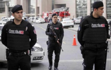 Нападавший ранен и задержан. Израиль прокомментировал нападение на свое посольство в Анкаре