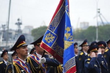 В центре Симферополя крымскому УФСИН торжественно вручат знамя