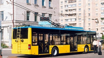 На период ремонта пр. Академика Глушкова в Киеве отменят два троллейбусных маршрута