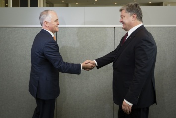 Порошенко и премьер Австралии скоординировали шаги по привлечению к ответственности виновных в катастрофе МН17