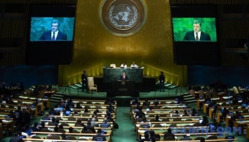 Порошенко в ООН заявил, что в лицемерии Путин обошел советских вождей