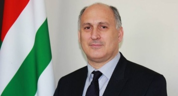 Главный дипломат Абхазии уволился из-за нежелания ехать в Приднестровье