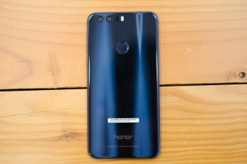 Huawei Honor 8 будет доступен со скидкой 11 тысяч рублей