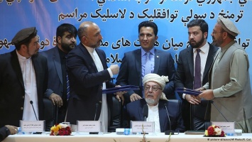 Кабул подписал мирное соглашение с крупной повстанческой группировкой