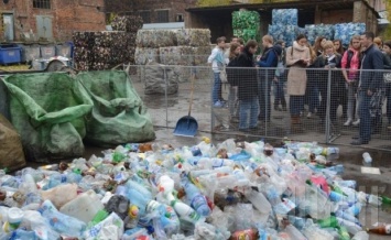 Европейцы будут учить украинцев убирать за собой отходы