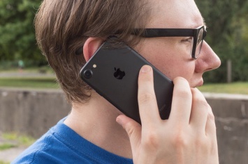 Некоторые пользователи iPhone 7 и 7 Plus жалуются на плохое качество звука во время телефонного звонка