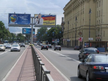 Руководство «Яндекса» будет присматриваться к рекламным щитам