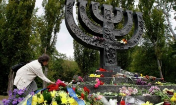 В Киев почтить память жертв Бабьего Яра приедут президенты Израиля и Германии, - АП