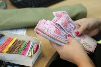 Кто получает самые высокие зарплаты в Украине
