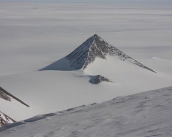 В Антарктиде исследователи обнаружили древние пирамиды
