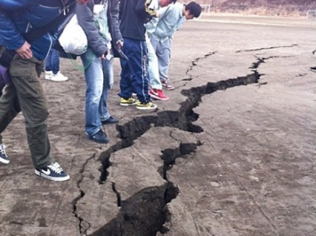 На юге Японии произошло сильное землетрясение